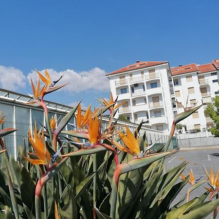Mare Verde Alloggio Con Dheors San Bartolomeo Al Mare Exterior foto